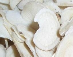 白茯苓的功效与作用及食用方法（白茯苓的功效与作用及食用方法图片）