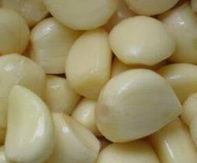 什么人不能吃大蒜（大蒜的功效与作用什么人不能吃大蒜）