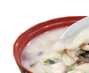 鲤鱼汤怎么做好吃 鲤鱼汤怎么做好吃视频