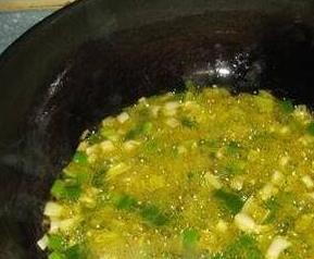 炸葱花油的制作方法 炸葱花油的制作方法窍门