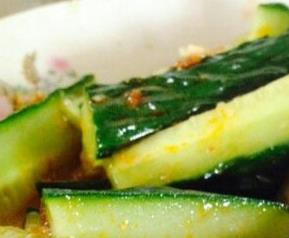 醋拌黄瓜的材料和做法步骤（拌黄瓜要什么醋）