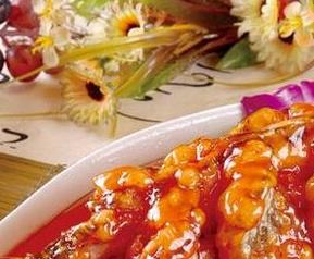 吃鲤鱼的禁忌与注意事项 吃鲤鱼的禁忌与注意事项是什么