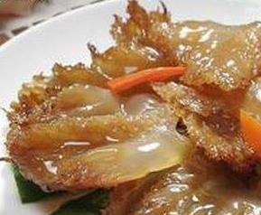 海蜇头的功效与作用(海蜇头的功效与作用及营养价值)