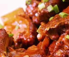 红烧排骨怎么做（红烧排骨怎么做最好吃）