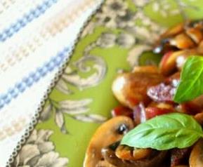 家常草菇的做法详解 家常草菇的做法详解视频