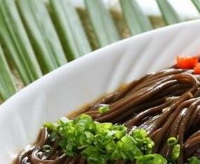 蕨根粉的功效与作用 蕨根粉的功效与作用有哪些