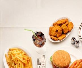 胆固醇高的食物有哪些（胆固醇高的食物有哪些食物）