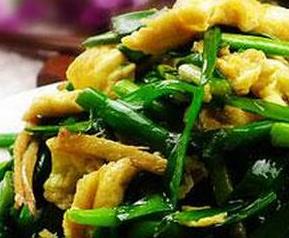 韭菜和什么一起吃最健康（韭菜适合搭配什么一起吃）