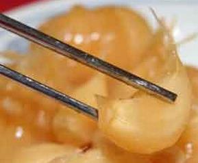 最简单的腌大蒜方法教程（怎样腌大蒜做法大全窍门）