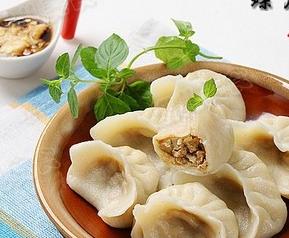 白菜蘑菇馅饺子的做法 蘑菇小白菜馅饺子的做法