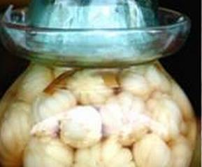 生大蒜泡白酒有何功效 大蒜泡白酒什么功效