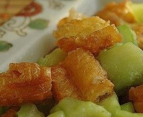 油条烧丝瓜做法步骤(油条煮丝瓜)