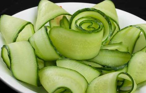 黄瓜面膜的做法（黄瓜面膜的做法视频教程）