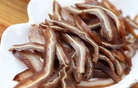 猪耳朵的营养价值(猪耳朵的营养价值及禁忌)