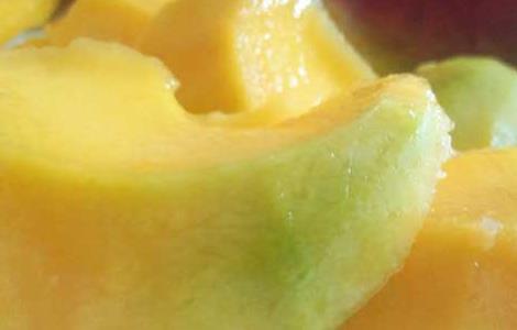 芒果和酸奶能一起吃吗(芒果和酸奶能一起吃吗?)