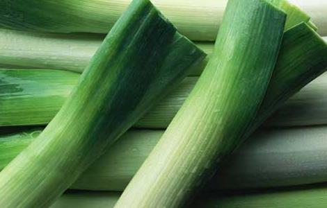 吃大葱有什么好处 女人吃大葱有什么好处