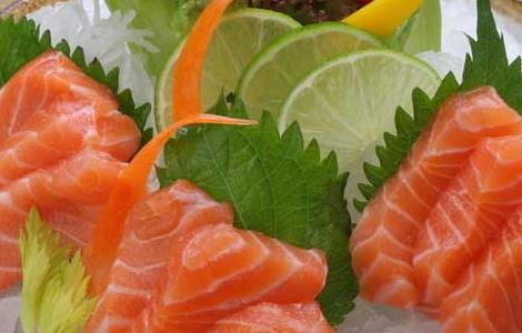 三文鱼不能和什么一起吃