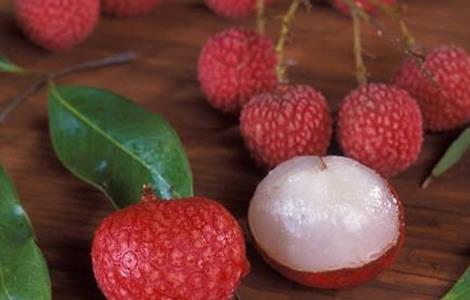 荔枝是凉性还是热性（荔枝是凉性还是热性月经能吃嘛）