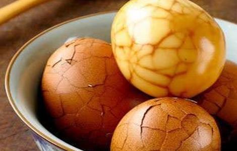 鸡蛋不能和什么一起吃（鸡蛋不能和什么一起吃吗）