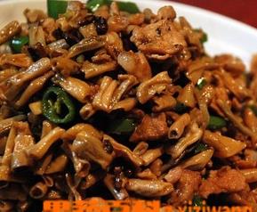 干豆角怎么炒好吃（干豆角怎么炒好吃又简单）