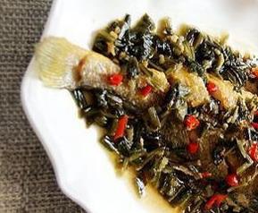 雪菜烧黄鱼的做法（雪菜烧黄鱼的做法视频）