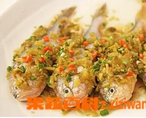 葱辣烧黄鱼的做法 葱辣烧黄鱼的做法大全