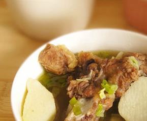 牛肉炖山药做法步骤(山药炖牛肉怎么做好吃窍门)