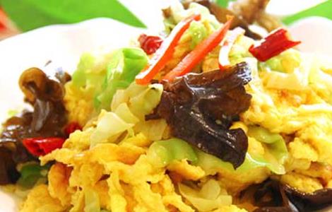 木耳炒鸡蛋的做法 丝瓜木耳炒鸡蛋的做法