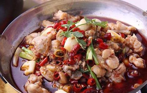 干锅牛蛙的做法