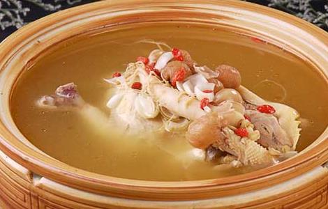 党参炖鸡的做法（黄精党参炖鸡的做法）