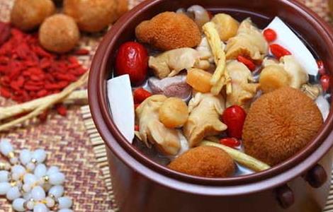 猴头菇煲汤的做法大全（猴头菇煲汤的做法大全 视频）
