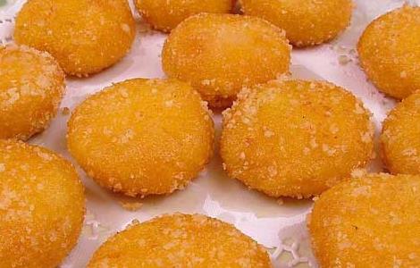 红薯饼的做法（油炸红薯饼的做法）