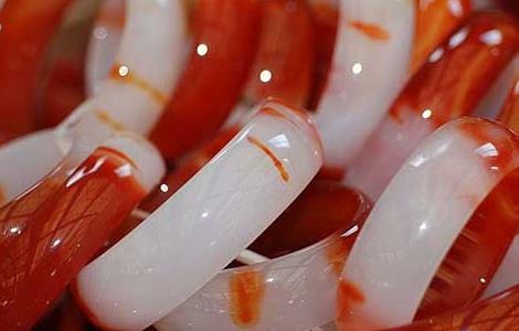 玛瑙的鉴别方法(玛瑙的鉴别方法?)