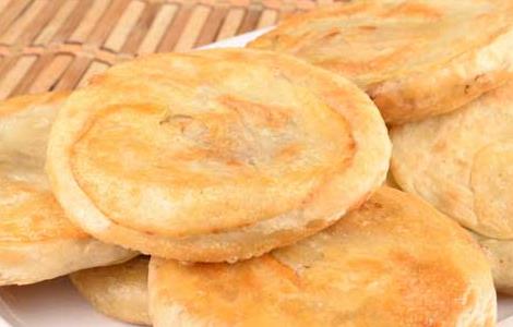 牛肉饼的做法（宝宝辅食牛肉饼的做法）