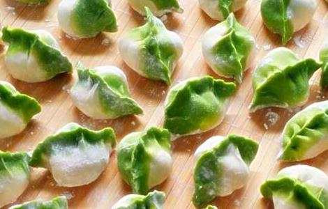 翡翠白菜蒸饺的做法（翡翠白菜蒸饺百科）