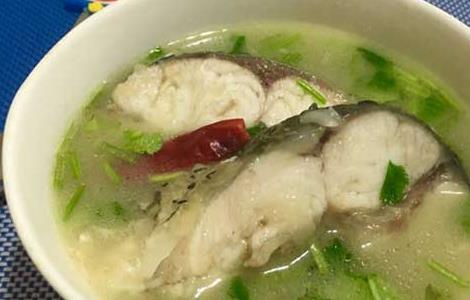 清炖草鱼的家常做法 清炖草鱼最简单的做法