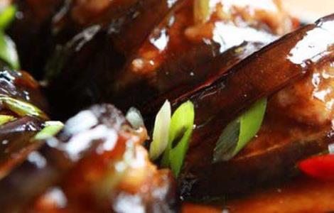 煎酿茄子的家常做法(煎酿茄子百科)