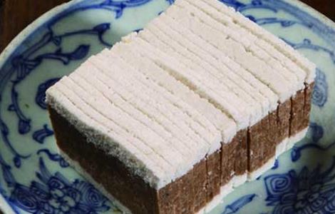 芡实糕的家常做法(怎样做芡实糕)