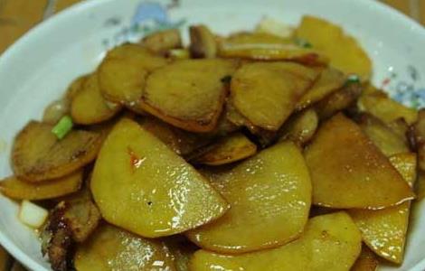 红烧土豆片的做法大全(红烧土豆片的做法大全窍门)