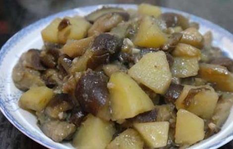 茄子炖土豆的家常做法 茄子炖土豆的家常做法窍门