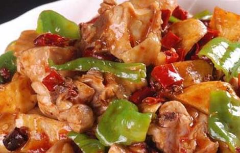 土豆烧鸡块的家常做法 土豆烧鸡块的家常做法大全家常窍门