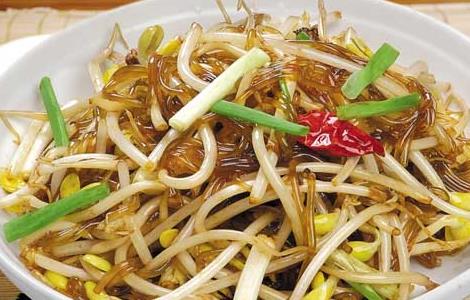 黄豆芽炒粉条的家常做法 黄豆芽炒粉条的家常做法图片