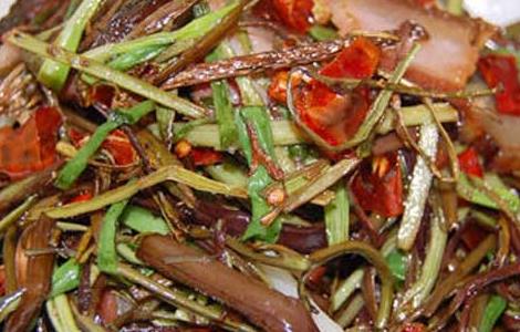 蕨菜炒腊肉