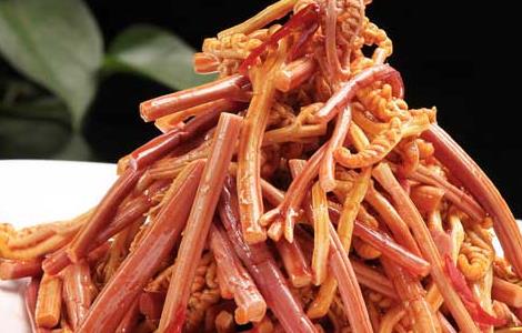 酸辣蕨菜的功效及做法 酸辣蕨菜的做法窍门