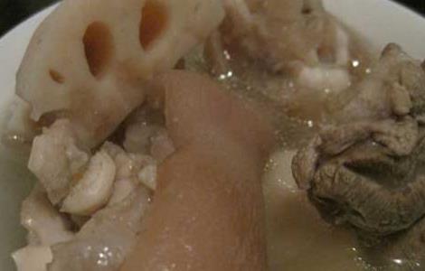 猪蹄汤的家常做法大全（怎样做猪蹄汤）