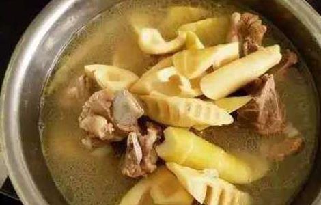 春笋炖排骨的功效及做法 排骨炖春笋的做法大全