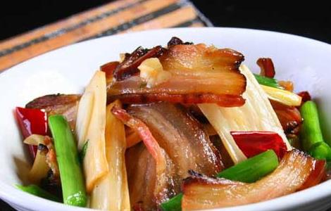 春笋炒腊肉的功效及做法 腊肉炒春笋窍门