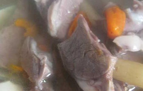 猪心枸杞汤的功效及做法(猪心枸杞汤的功效及做法窍门)