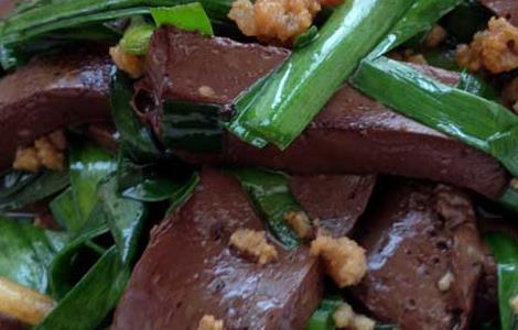 炒猪血的功效及做法 炒猪血百科