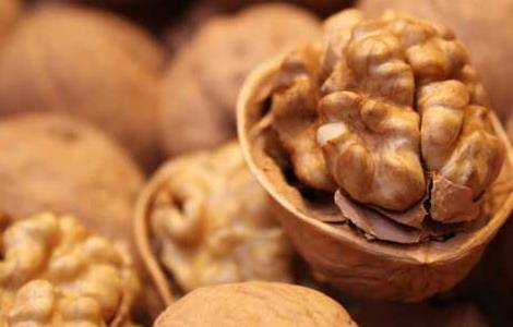 一天吃几个核桃最好（青少年一天吃几个核桃最好）